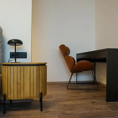 Ξενοδοχείο με διαμερίσματα Mt 4*