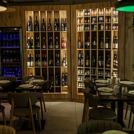 Ξενοδοχείο με διαμερίσματα Mt 4*