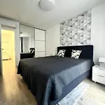 Mt Apartahotel 3*
