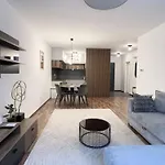 Mt Apartahotel 3*