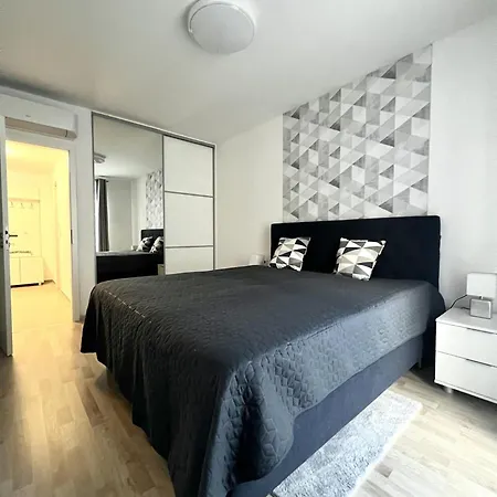 Mt Apartahotel 3*
