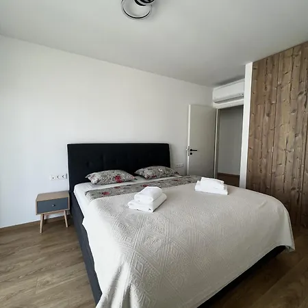 Mt Apartahotel 3*